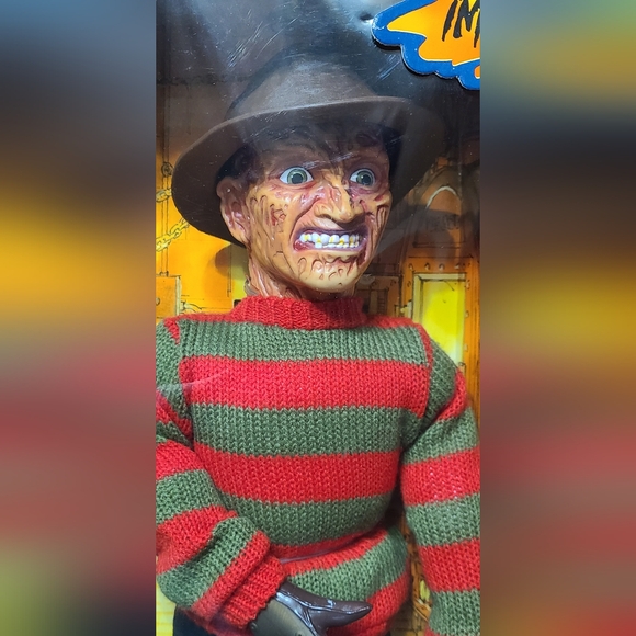 Freddy Krueger 1989 talking doll - Picture 4 of 15